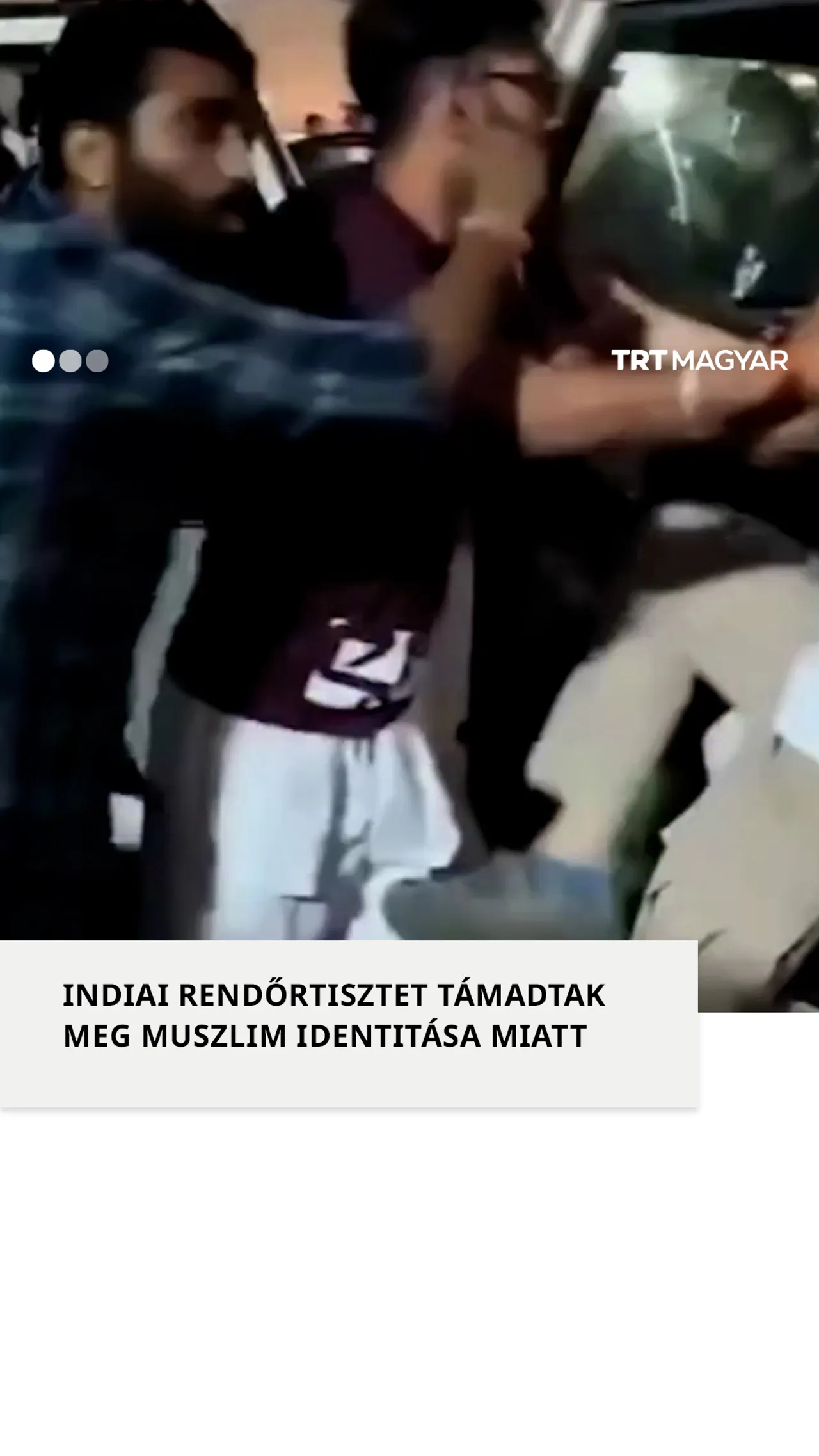 Egy indiai muszlim rendőrtisztet megvertek szolgálat közben vallási identitása miatt